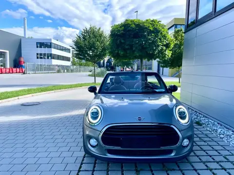 Annonce MINI COOPER Essence 2019 d'occasion Allemagne