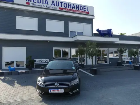 Used VOLKSWAGEN PASSAT Petrol 2015 Ad 