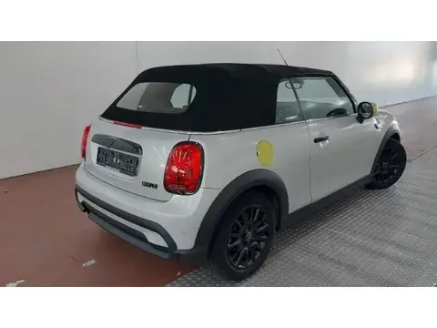 Annonce MINI COOPER Essence 2021 d'occasion Allemagne