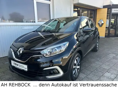 Used RENAULT CAPTUR Petrol 2018 Ad 