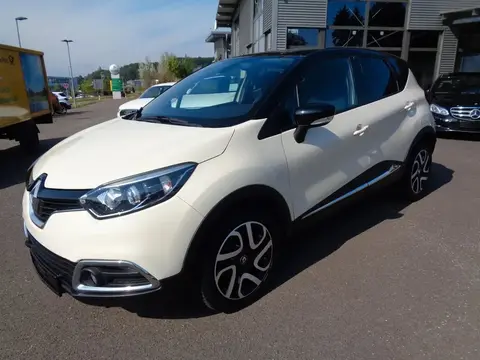 Used RENAULT CAPTUR Petrol 2016 Ad 