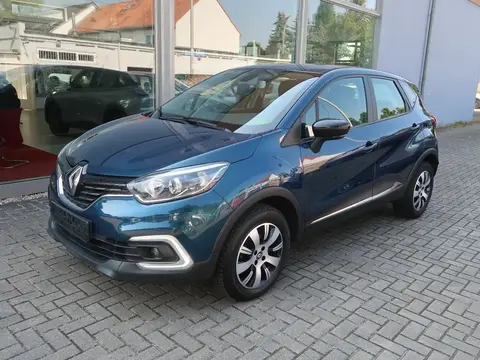 Used RENAULT CAPTUR Petrol 2017 Ad 