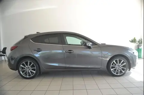 Used MAZDA 3 Petrol 2018 Ad Germany