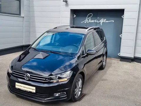 Used VOLKSWAGEN TOURAN Petrol 2017 Ad 