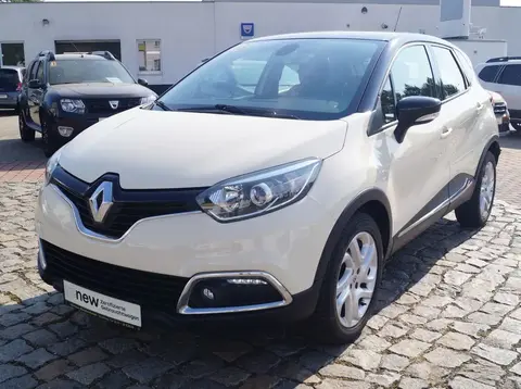 Used RENAULT CAPTUR Petrol 2015 Ad 