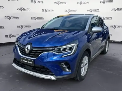 Used RENAULT CAPTUR Hybrid 2021 Ad 