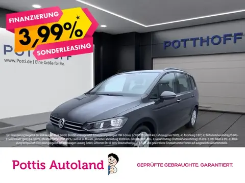 Used VOLKSWAGEN TOURAN Petrol 2019 Ad 