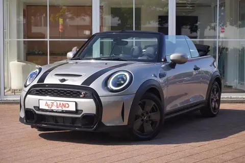 Annonce MINI COOPER Essence 2023 d'occasion Allemagne