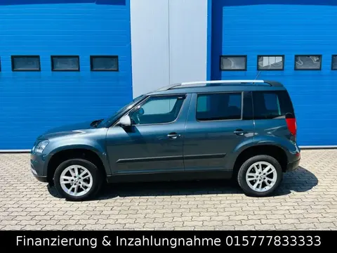 Used SKODA YETI Petrol 2015 Ad 