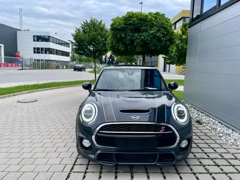 Annonce MINI COOPER Essence 2019 d'occasion Allemagne