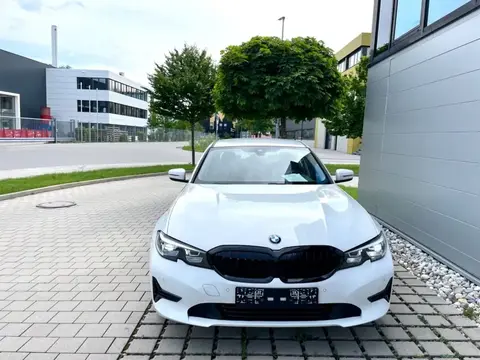 Used BMW SERIE 3 Hybrid 2019 Ad 