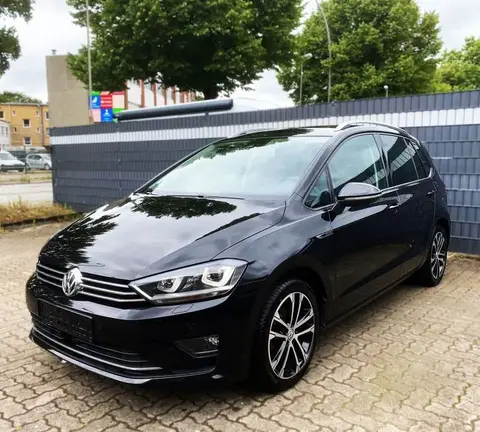 Used VOLKSWAGEN GOLF Petrol 2015 Ad 