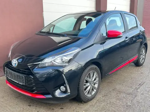 Used TOYOTA YARIS Hybrid 2017 Ad 