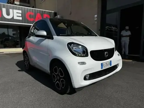 Annonce SMART FORTWO Essence 2017 d'occasion 