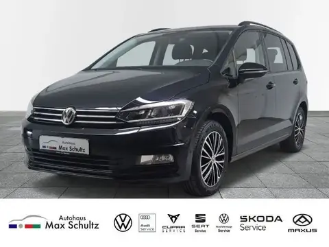 Used VOLKSWAGEN TOURAN Petrol 2015 Ad 