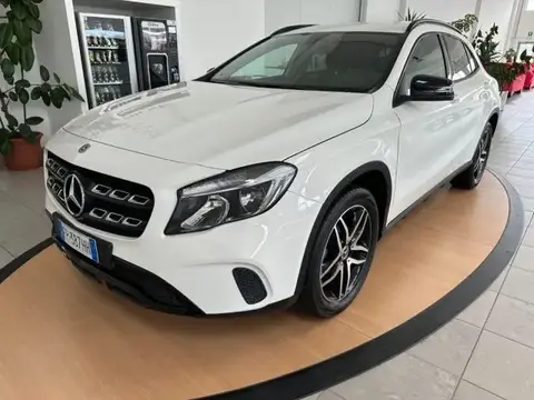 Annonce MERCEDES-BENZ CLASSE GLA Diesel 2018 d'occasion 