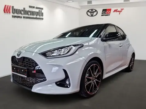 Used TOYOTA YARIS Hybrid 2022 Ad 