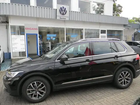 Used VOLKSWAGEN TIGUAN Diesel 2023 Ad 