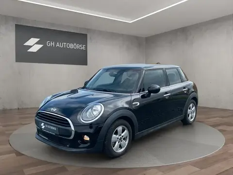 Used MINI ONE Petrol 2018 Ad 