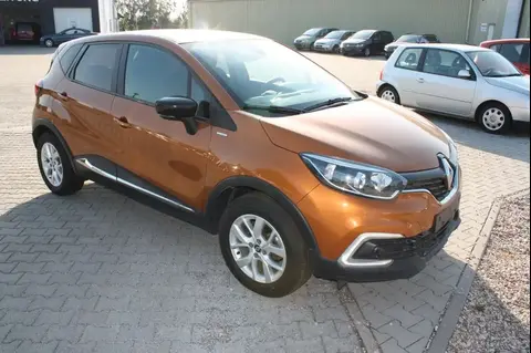 Used RENAULT CAPTUR Petrol 2019 Ad 