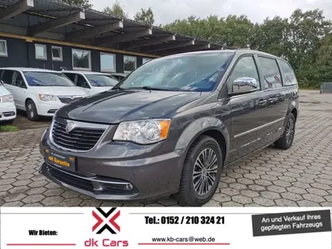 Used LANCIA VOYAGER Diesel 2015 Ad 