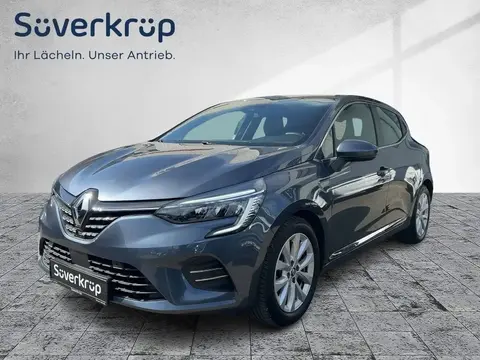 Used RENAULT CLIO Petrol 2022 Ad Germany