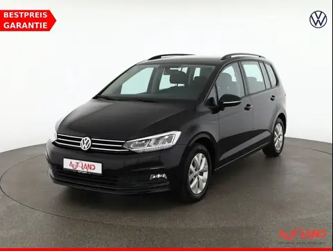 Used VOLKSWAGEN TOURAN Petrol 2018 Ad 