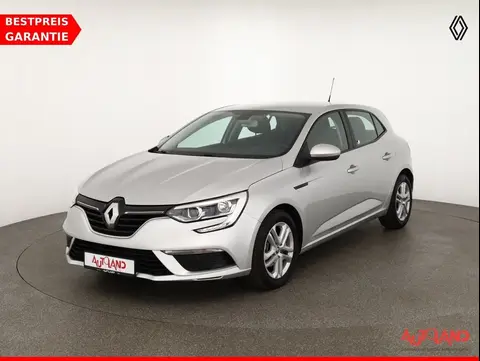 Used RENAULT MEGANE Petrol 2017 Ad Germany