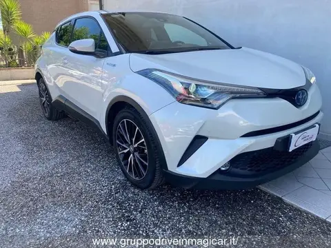 Used TOYOTA C-HR Hybrid 2019 Ad 