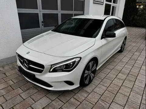 Used MERCEDES-BENZ CLASSE CLA Petrol 2017 Ad 