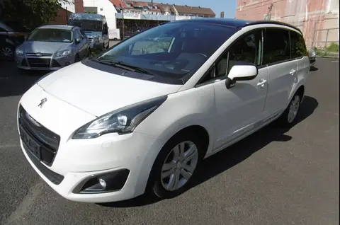 Used PEUGEOT 5008 Petrol 2016 Ad 