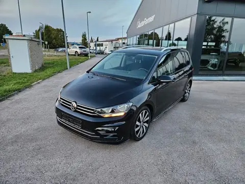 Used VOLKSWAGEN TOURAN Diesel 2017 Ad 