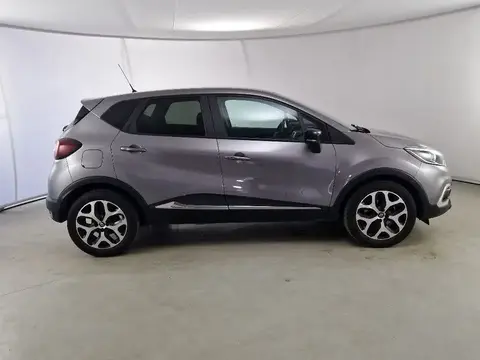 Used RENAULT CAPTUR Diesel 2019 Ad 