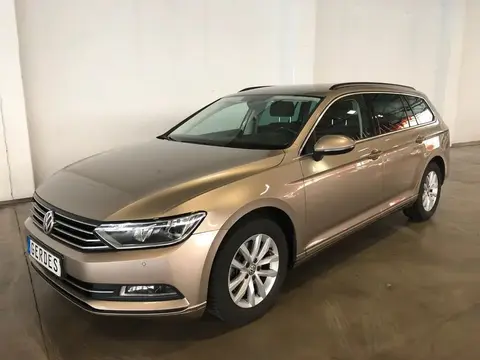 Used VOLKSWAGEN PASSAT Petrol 2016 Ad 