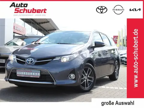 Used TOYOTA AURIS Hybrid 2015 Ad 