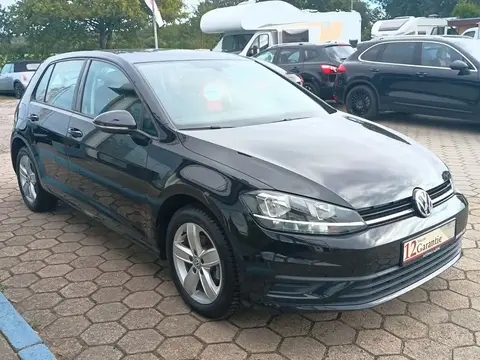 Used VOLKSWAGEN GOLF Petrol 2017 Ad 