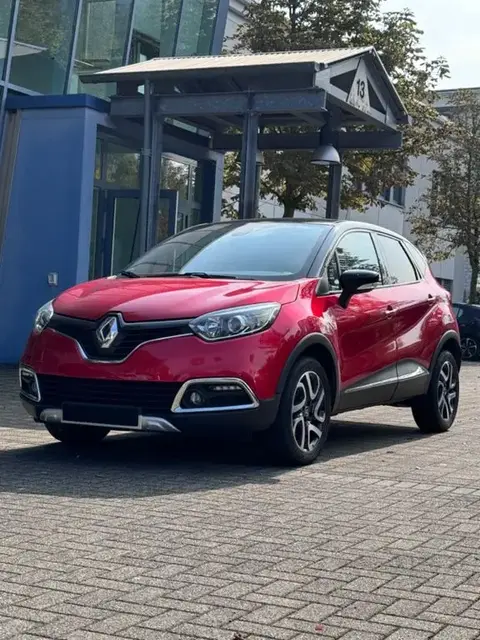 Used RENAULT CAPTUR Petrol 2017 Ad 