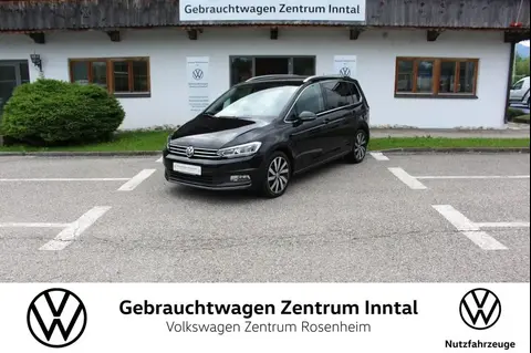 Used VOLKSWAGEN TOURAN Diesel 2017 Ad 