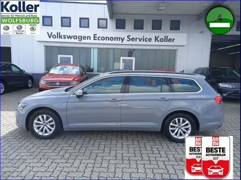 Used VOLKSWAGEN PASSAT Petrol 2022 Ad 