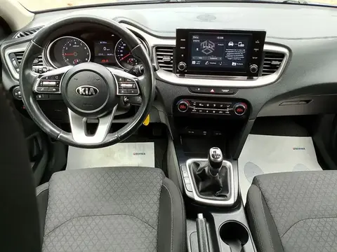 Used KIA XCEED LPG 2021 Ad 