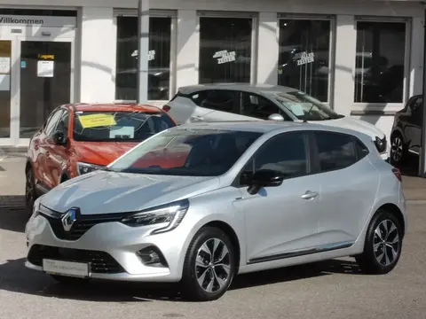 Annonce RENAULT CLIO Essence 2023 d'occasion 