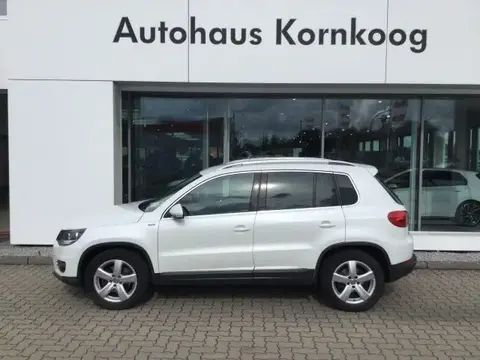 Used VOLKSWAGEN TIGUAN Petrol 2016 Ad 