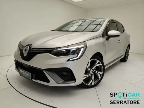 Used RENAULT CLIO Hybrid 2022 Ad 