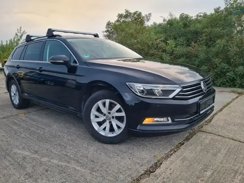 Used VOLKSWAGEN PASSAT Petrol 2018 Ad 