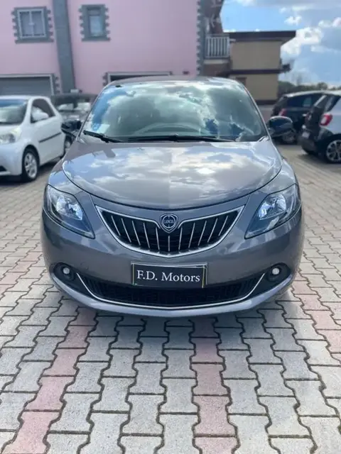 Used LANCIA YPSILON Hybrid 2022 Ad 