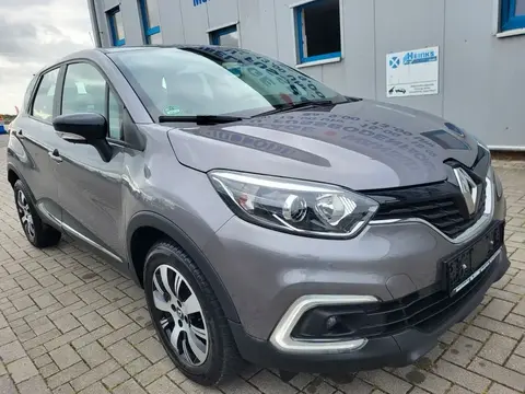 Used RENAULT CAPTUR Petrol 2017 Ad 