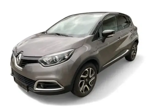 Used RENAULT CAPTUR Petrol 2017 Ad 