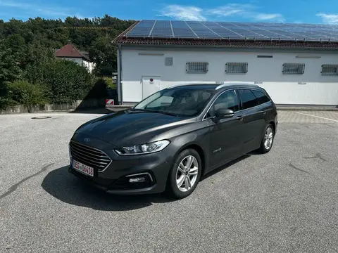 Used FORD MONDEO Hybrid 2019 Ad 