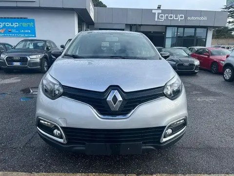 Used RENAULT CAPTUR Petrol 2017 Ad 