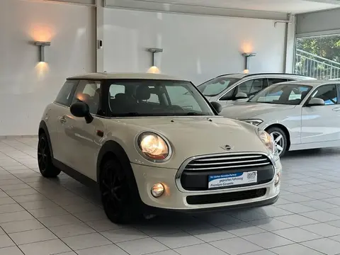 Used MINI ONE Petrol 2016 Ad 